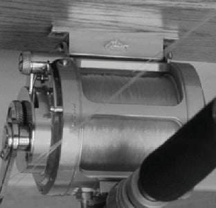 Lee's Tackle MC00751071 Reel Hanger Set Penn Int 70v - LMC Shop